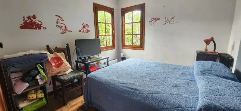 Casa 4 ambientes/ Barrio Caisamar 3