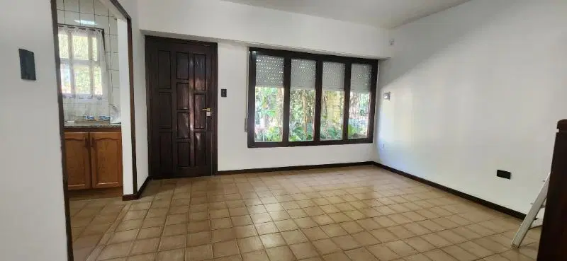 Casa 4 ambientes/ Barrio Los Tilos/ APTO crédito 4