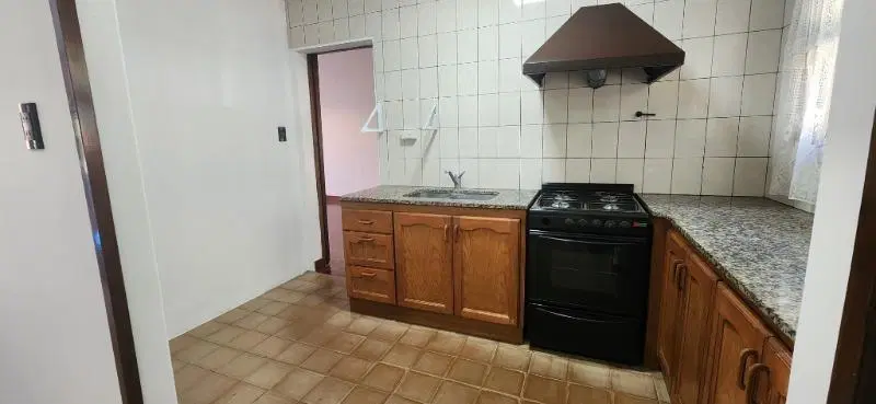 Casa 4 ambientes/ Barrio Los Tilos/ APTO crédito 1