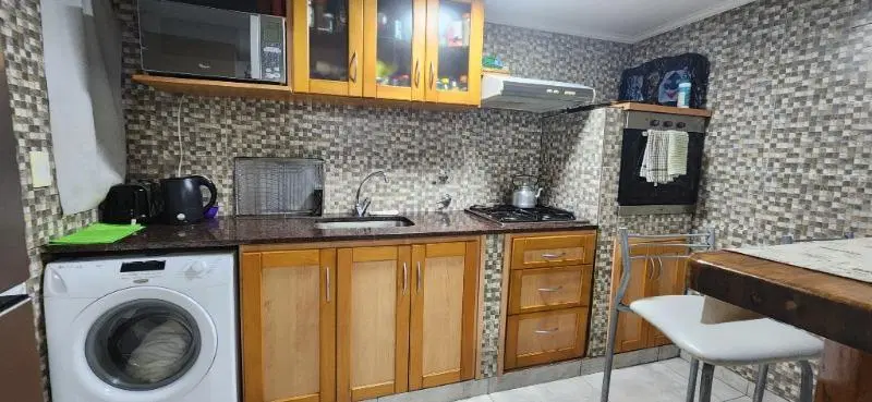 Casa en esquina 4 ambientes/ Barrio La Florida 4