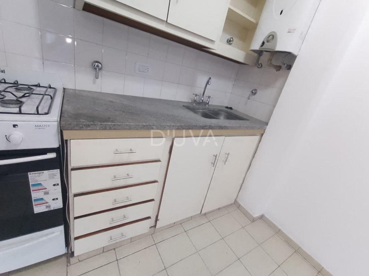 Foto de Departamento de 1 dormitorio con balcón al frente., imagen 4