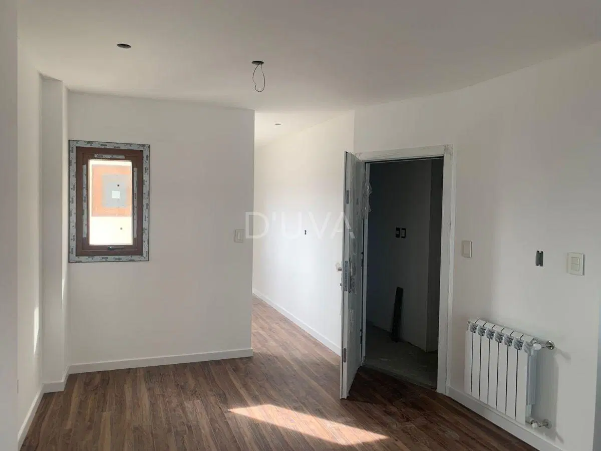 Departamento a estrenar, 2 dormitorios, con cochera.// 3
