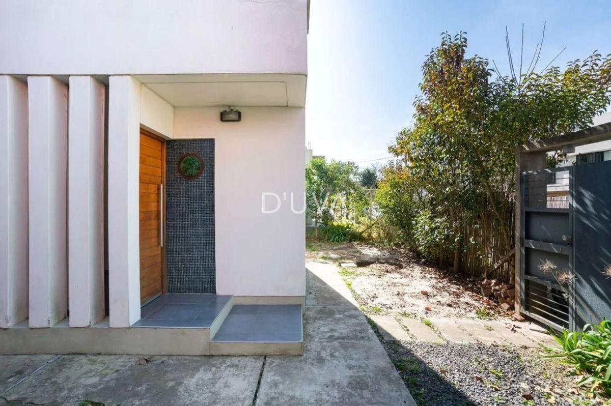 Foto de Casa en barrio semicerrado, dos dormitorios, 2 baños, pileta y parque, imagen 2