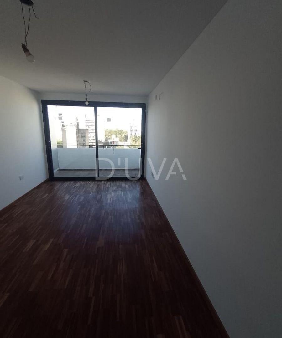 Foto de Departamento de un dormitorio con balcón., imagen 5