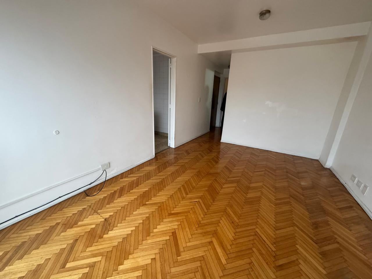 Foto de Departamento En Alquiler 2 Ambientes En Almagro, imagen 5