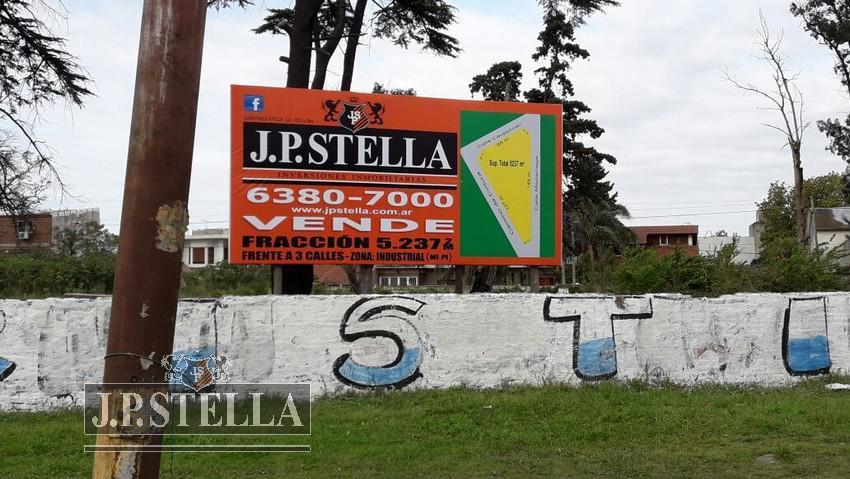Foto de Fracción Industrial/Comercial 5237 m² frente a 3 calles - Villa, imagen 2
