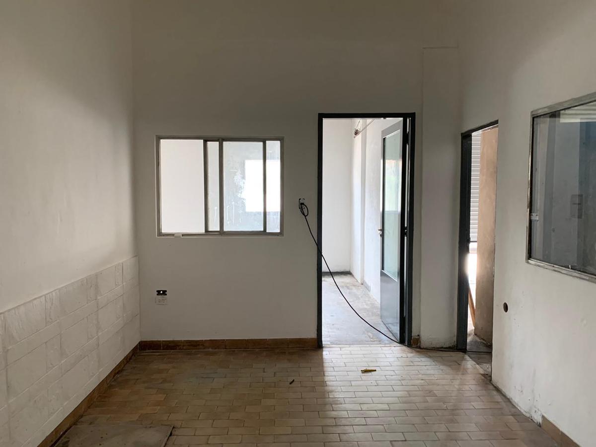 Foto de Galpón Industrial de Losa - 650 m² Cubiertos en 2 Plantas sobre Lote 10, imagen 3