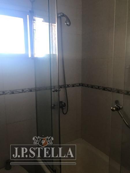 Foto de Casa 5 Amb. C/Garage - Quincho y Pileta - Ramos Mejia, imagen 3