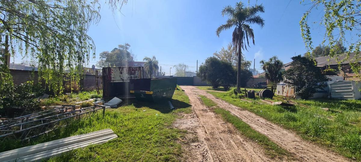 Galpón Industrial 1100 m² en Fracción 6.772 m² - Baños y Oficinas - 9 de Abril 5