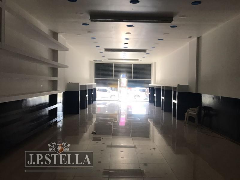 Complejo 9 Locales Comerciales (7 Alquilados con Renta) - Ezeiza 4