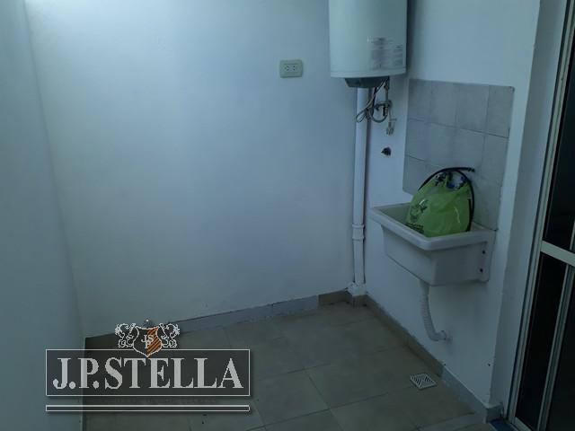 Edificio Galpon Comercial, 4 Dptos 2 Ambientes y 2 Dptos 3 Ambientes - Venta en Block - Haedo 4