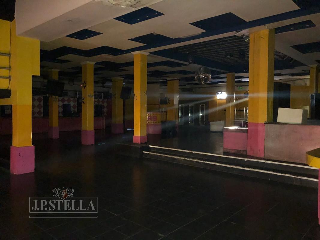 Foto de Local Comercial 3750 m² en Esquina (Ex Confitería Bailable) - San Justo, imagen 5