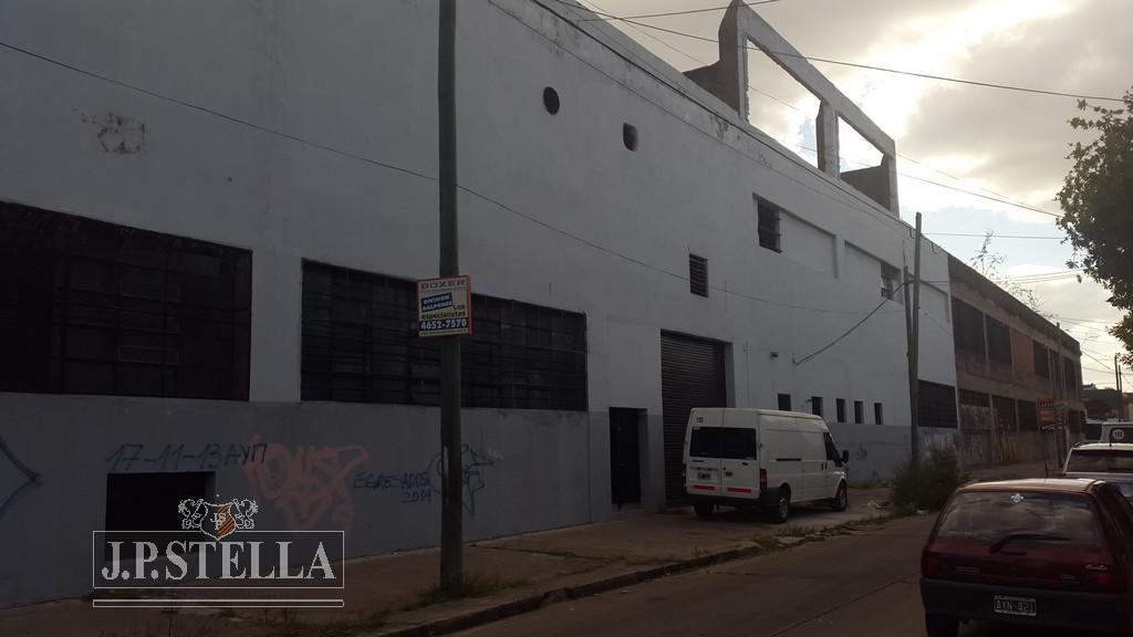Vende Depósito / Galpon 1628 m² Cubiertos - Actualmente Alquilado - Lomas del Mirador 3