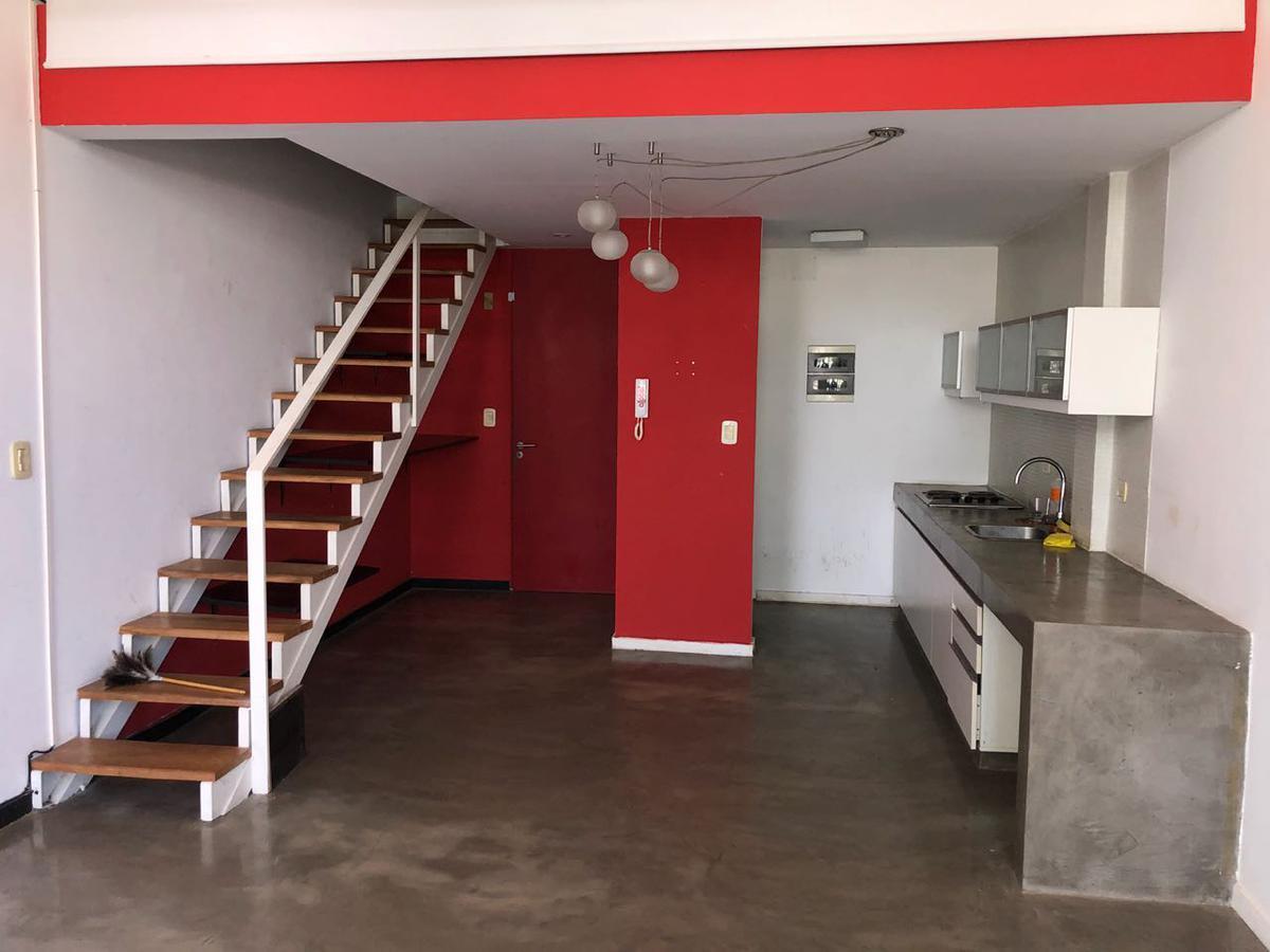 Foto de Departamento tipo loft en 2 plantas c/ patio terraza - 51 m² Cub.- V, imagen 5