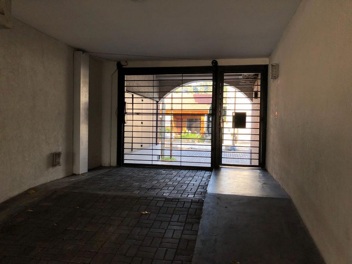 Foto de Departamento tipo loft en 2 plantas c/ patio terraza - 51 m² Cub.- V, imagen 2