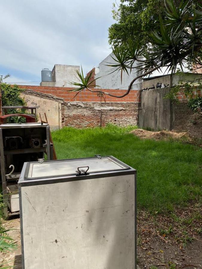 Galpón 280 m² Sobre Lote de 527 m² - Lomas del Mirador 5
