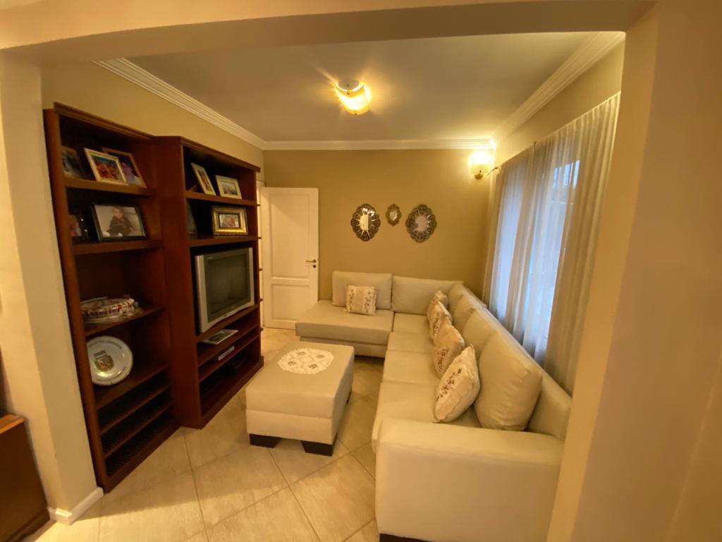 Foto de Excelente Chalet 5 Amb 283 m² Cub. Lote 850 m² - Campos De Alvarez, imagen 5
