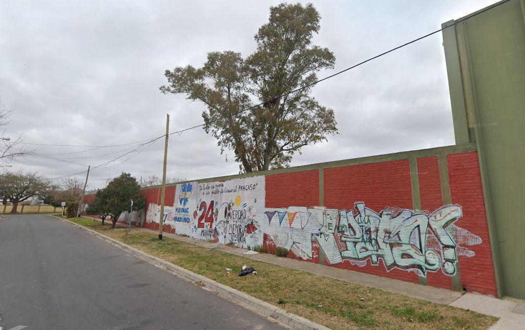 Fraccion Comercial 12.600 m² c/ Frente a 3 calles  - Villa Luzuriaga