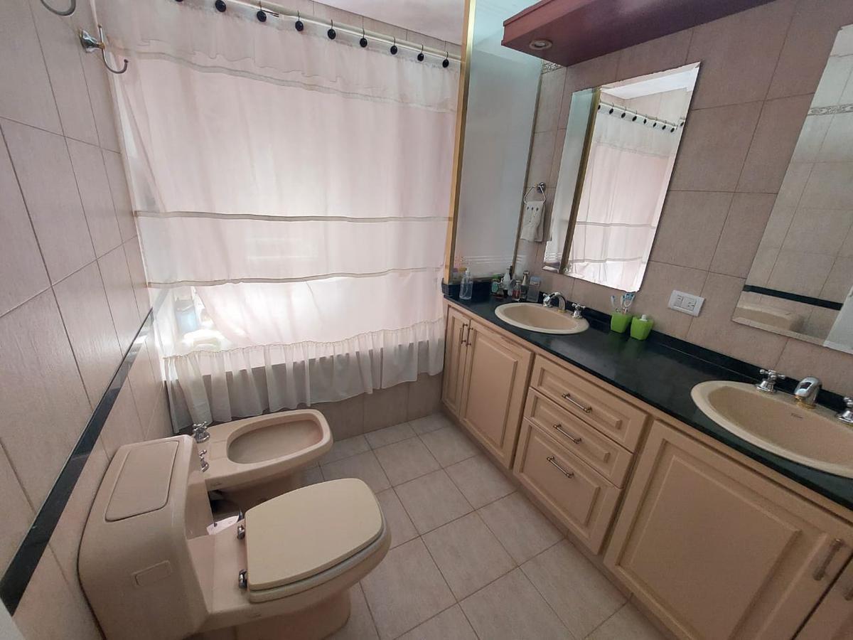 Foto de Casa 4 Amb. C/ Garage, Quincho y Pileta Climatizada - Ramos Mejia, imagen 3