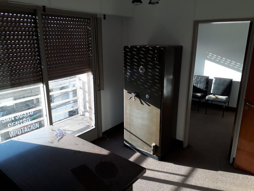 Oficina 36m2 cubiertos, recepción y 2 privados - ALQUILADA IDEAL INVERSOR - S.Justo (Ctro)