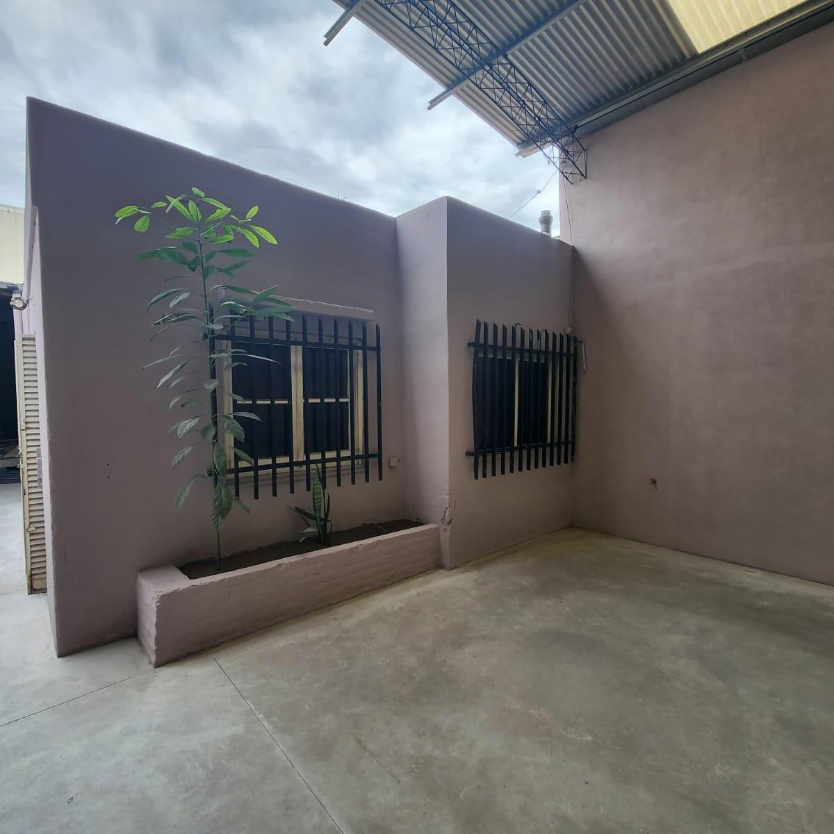 Galpón Comercial 456 m² S/ Av - Lomas del Mirador 2