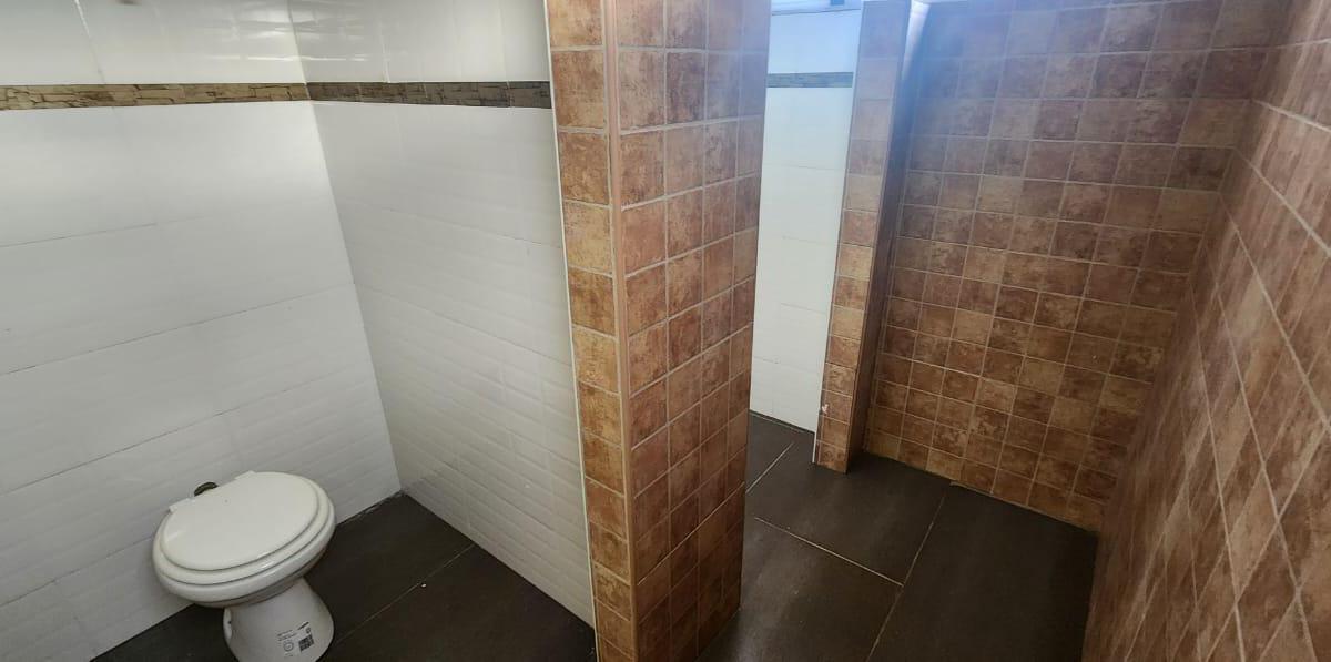 Foto de Quinta 1.200 m² Edif. - Salón - Edificio con Aulas y Vivienda - Virrey, imagen 3