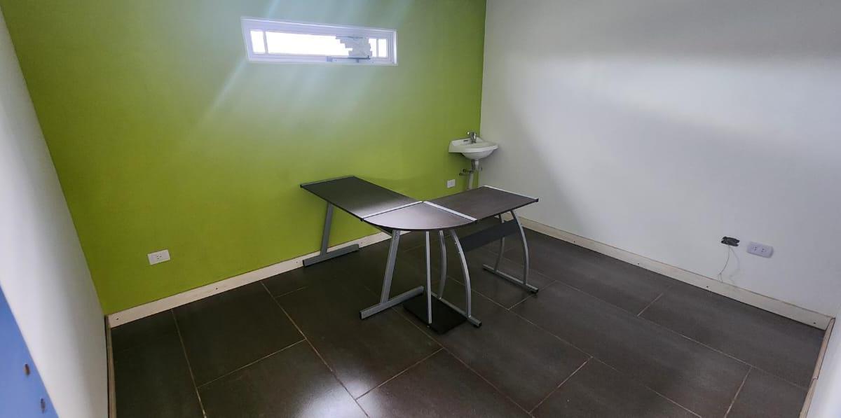 Foto de Quinta 1.200 m² Edif. - Salón - Edificio con Aulas y Vivienda - Virrey, imagen 5