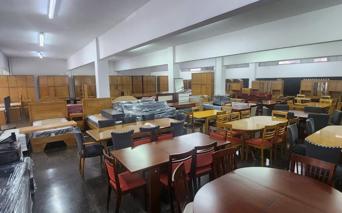Foto de Local Comercial 400 m² S/ Avenida - La Tablada, imagen 4