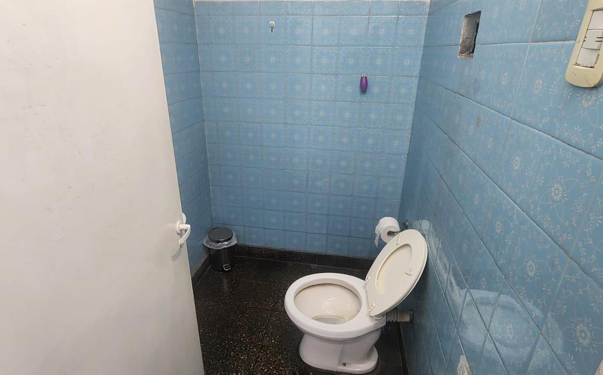 Foto de Local Comercial 400 m² S/ Avenida - La Tablada, imagen 5