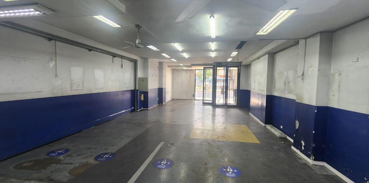 Edificio Comercial - Departamentos y Oficinas - 1146 m² Liniers 1