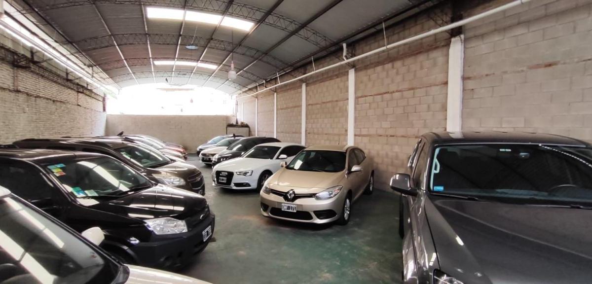 Galpón y Local Comercial s/ Avenida 332 m² - San Justo