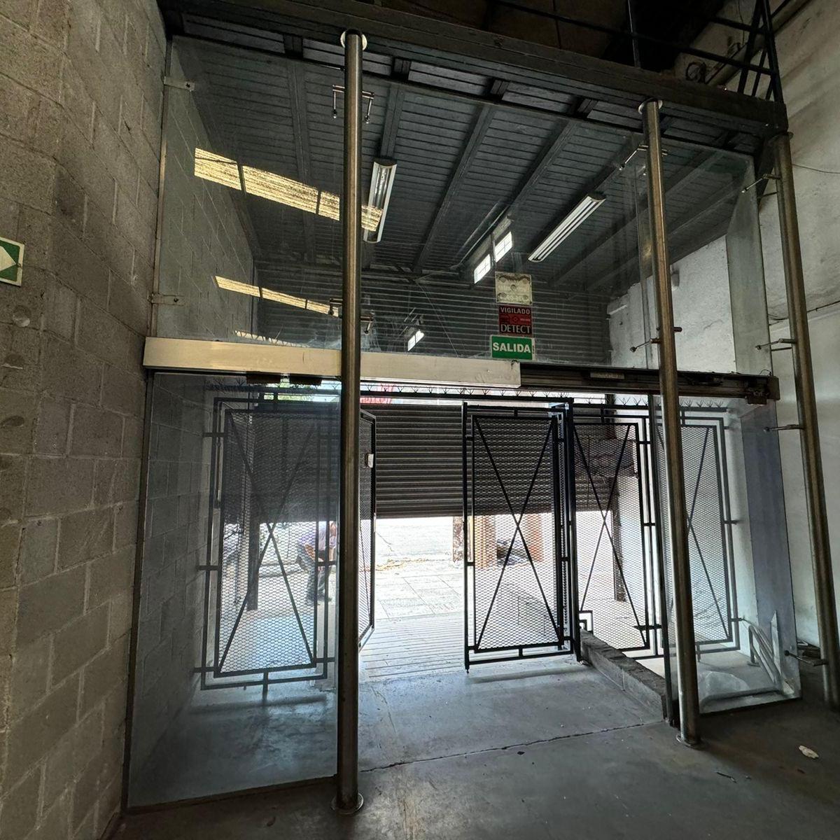 Galpón Comercial S/ Av 627 m² Cub. - Haedo 5