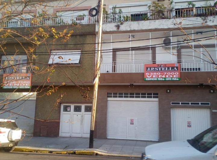 Edificio Comercial / Vivienda de 700 m² s/ lote de 750 m en Zona Centro - S.Justo (Ctro)