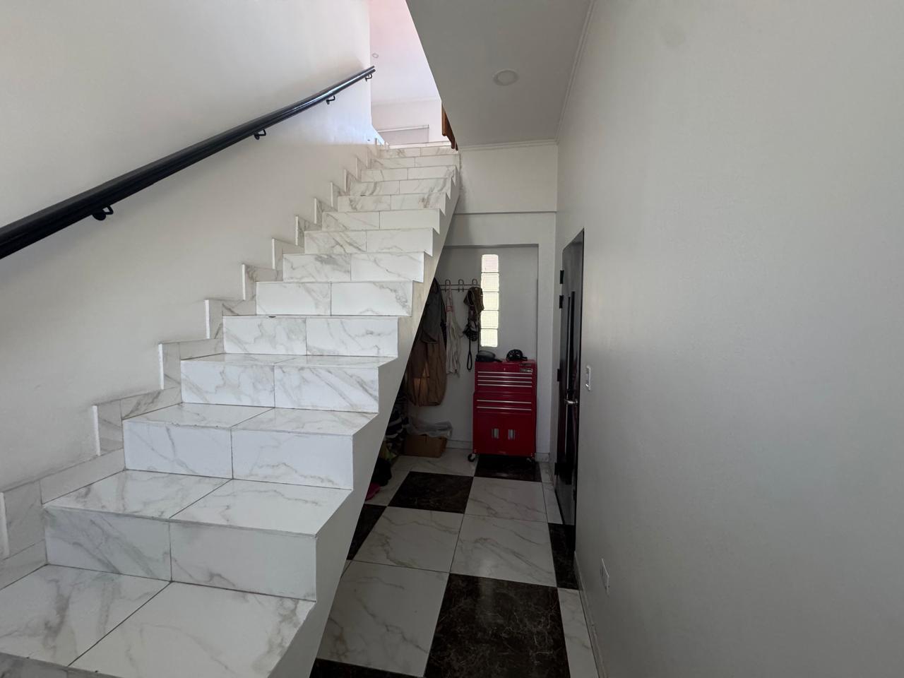 Foto de Dpto Ph 4 Amb en Planta Alta c/ Cochera - 122 m² - Ramos Mejia, imagen 4