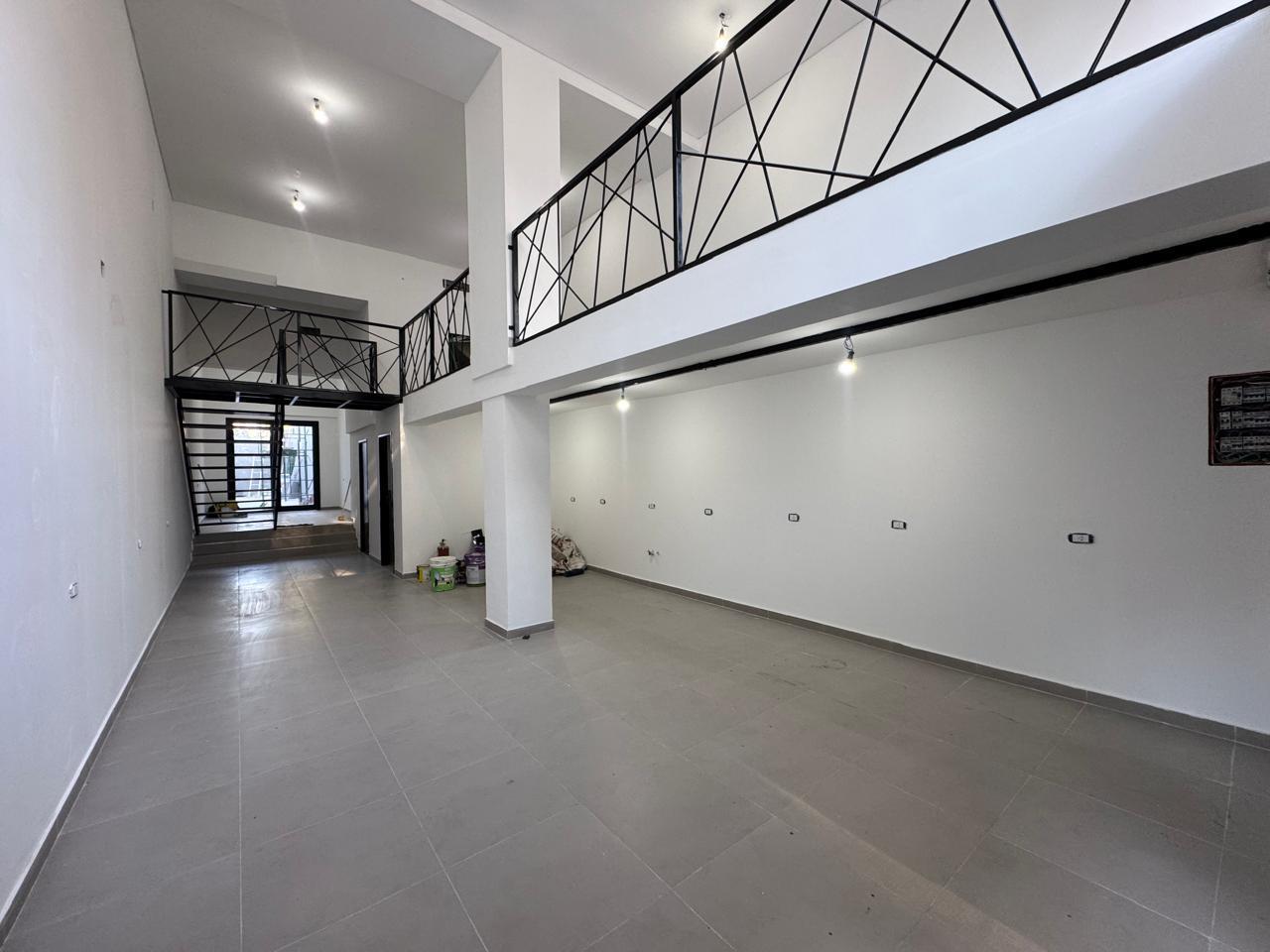 Local Comercial 109 m² refaccionado a nuevo, S/ peatonal y frente a la plaza - San Justo (Centro)