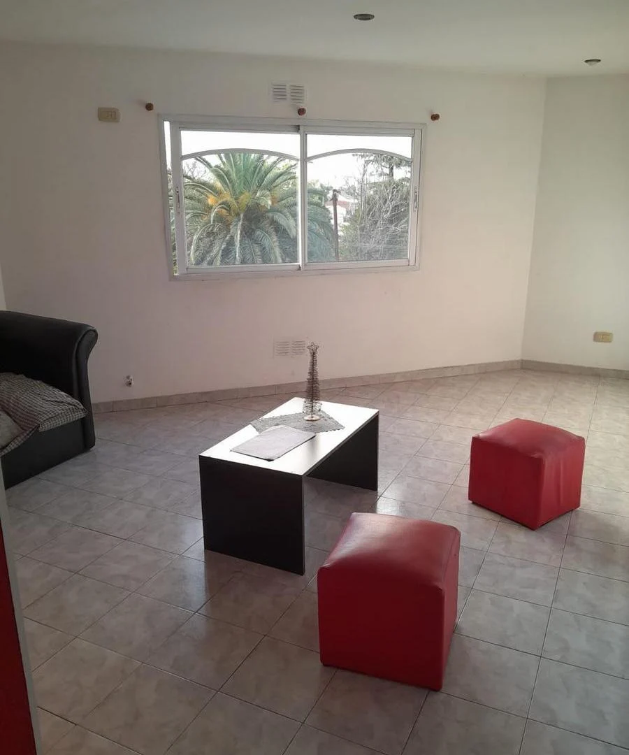 Departamento 2 Amb 45 m² en segundo Piso p/ escaleras - Villa Luzuriaga