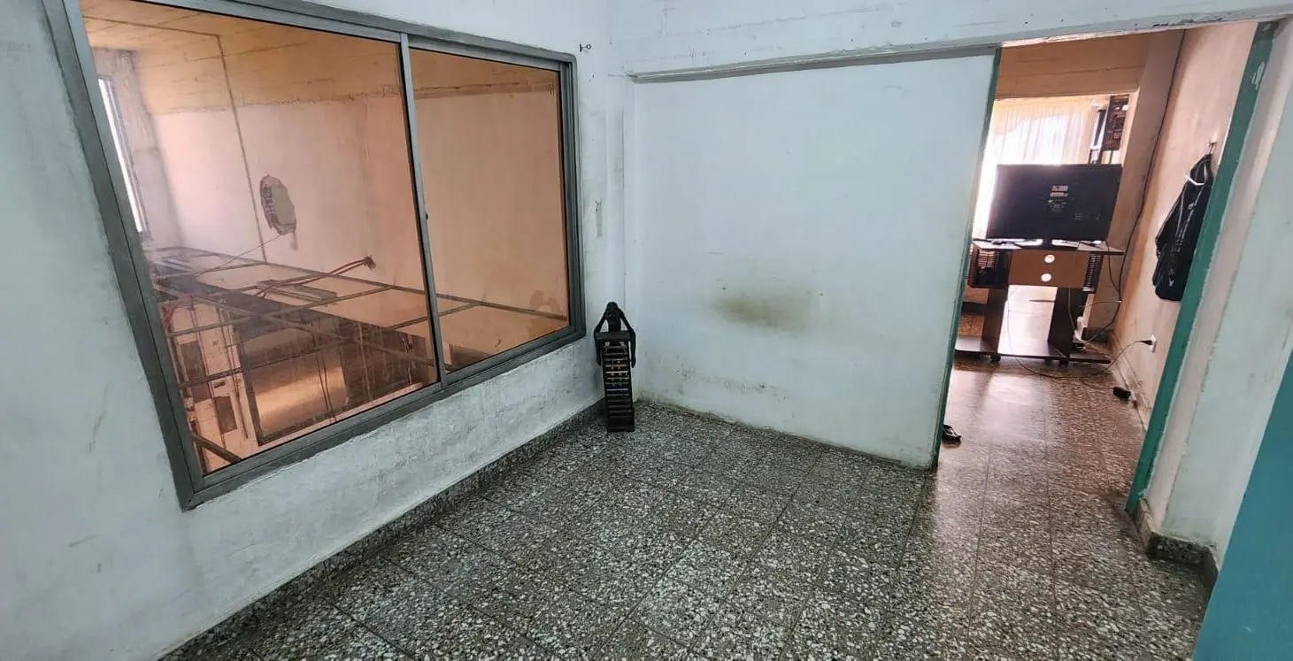 Local Comercial 300 m² en Esquina - San Justo 5