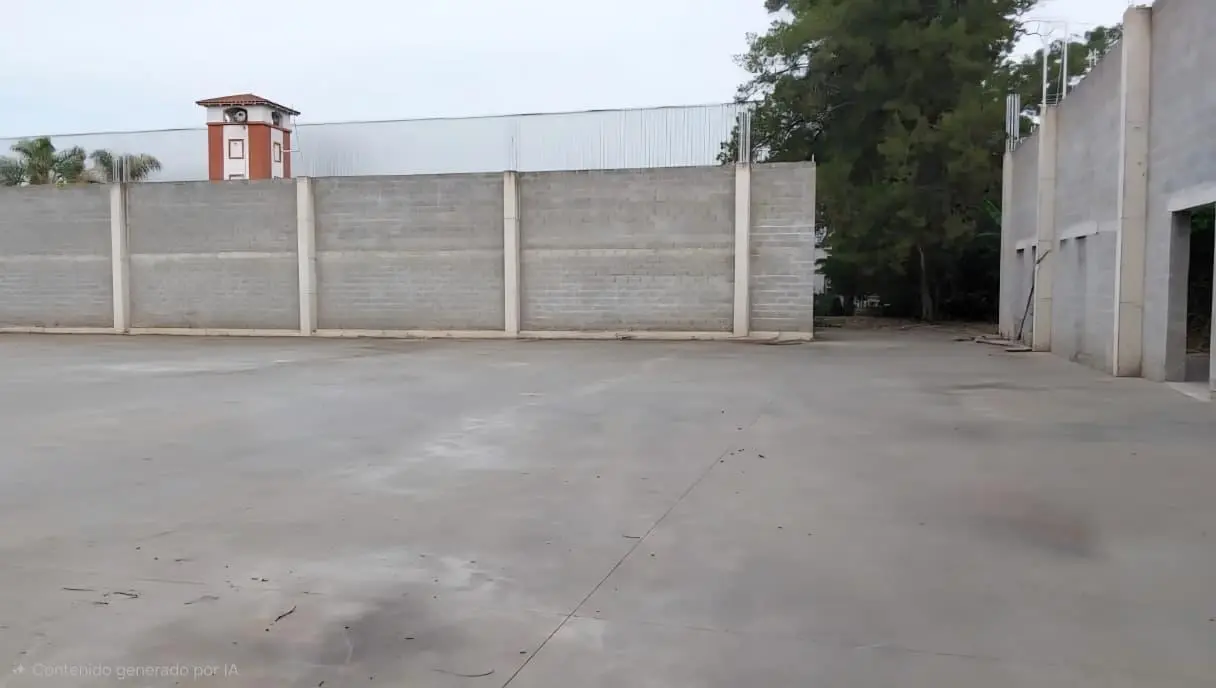 Fracción Industrial 8.843 m² c/ Galpón 1260 m² y Vivienda 7 amb 312 m² - Loma Hermosa 8