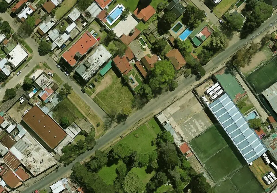 4 Lotes en Block 1065 m² en esquina - Villa Luzuriaga 4