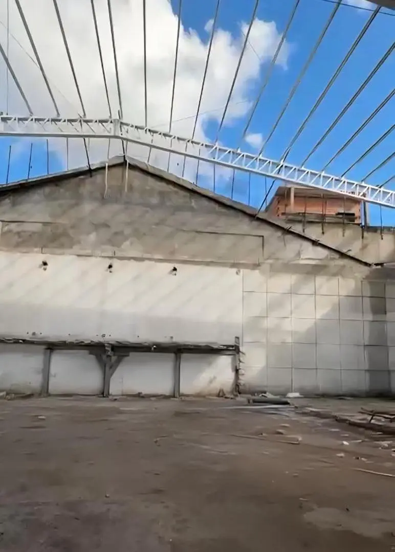 Galpón Semi Cubierto 2.313 m² s/ Avenida - Isidro Casanova 4