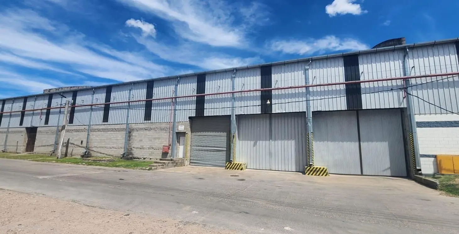 Galpón Industrial 2400 m² en Parque Industrial Moron - Haedo 2