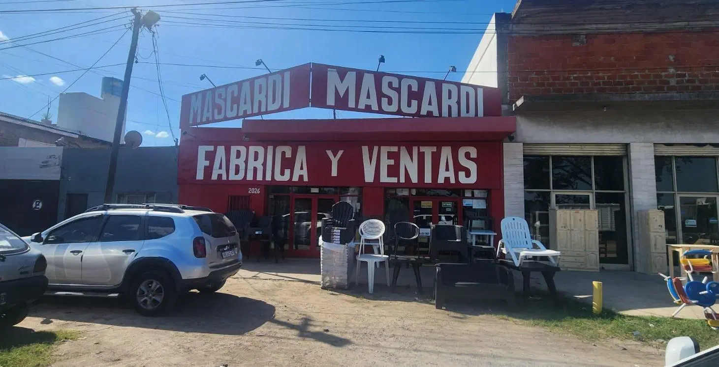 Local Comercial / Industrial 213 m² s/Avenida - V. Luzuriaga 3