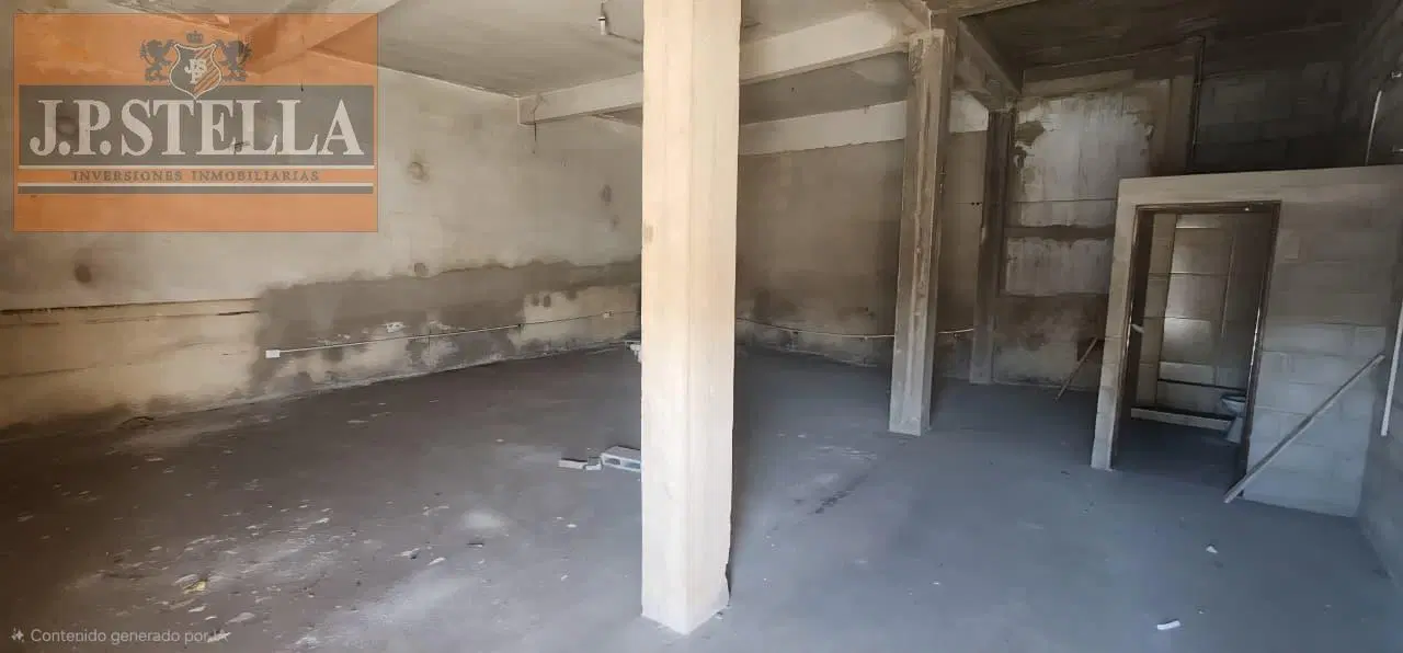 Local de Losa de 100 m² con frente a Avenida - 9 De Abril 2