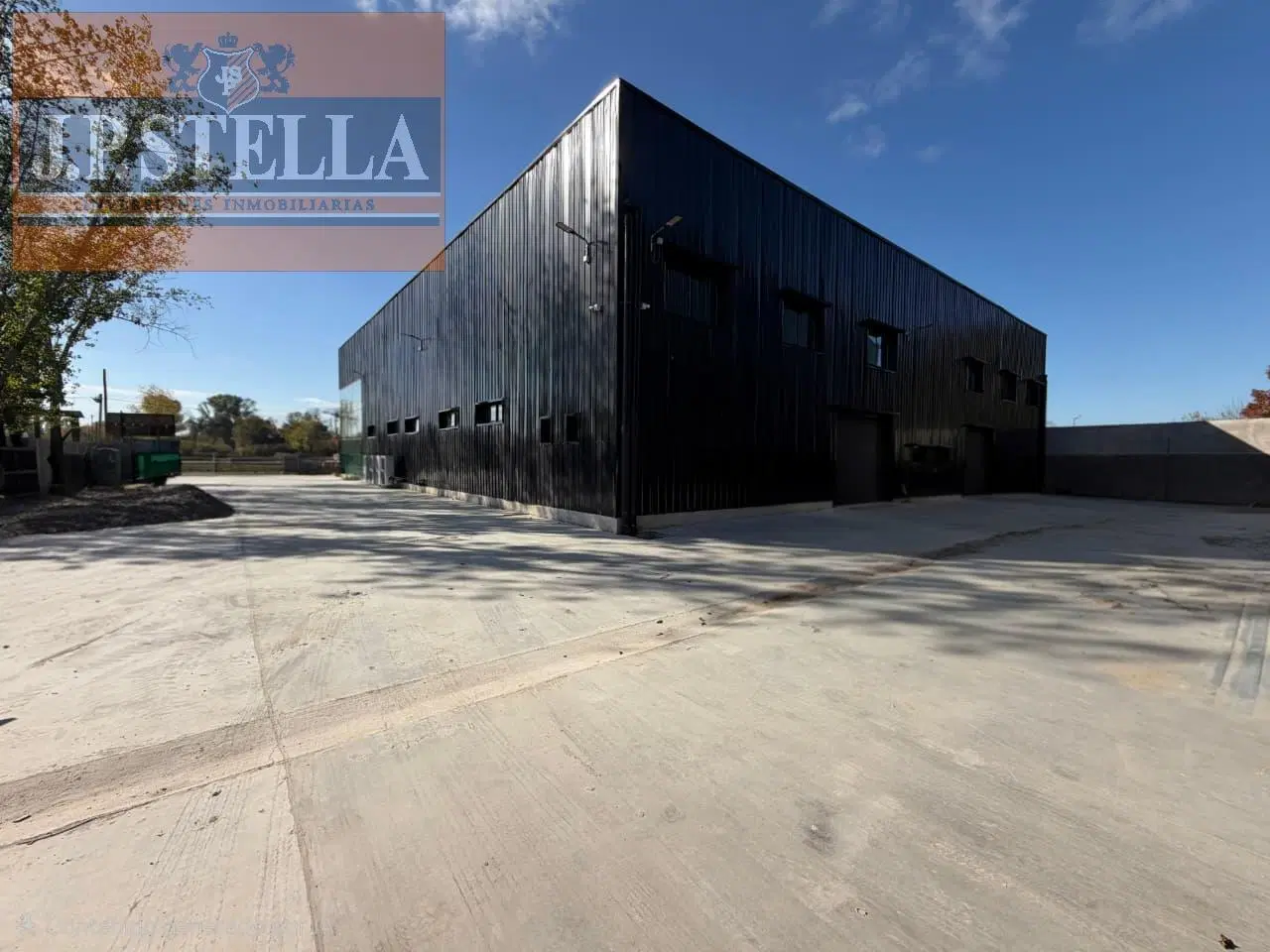Galpón Industrial 5000 m² - Oficinas, Baños y Vestuarios - General Rodriguez 3