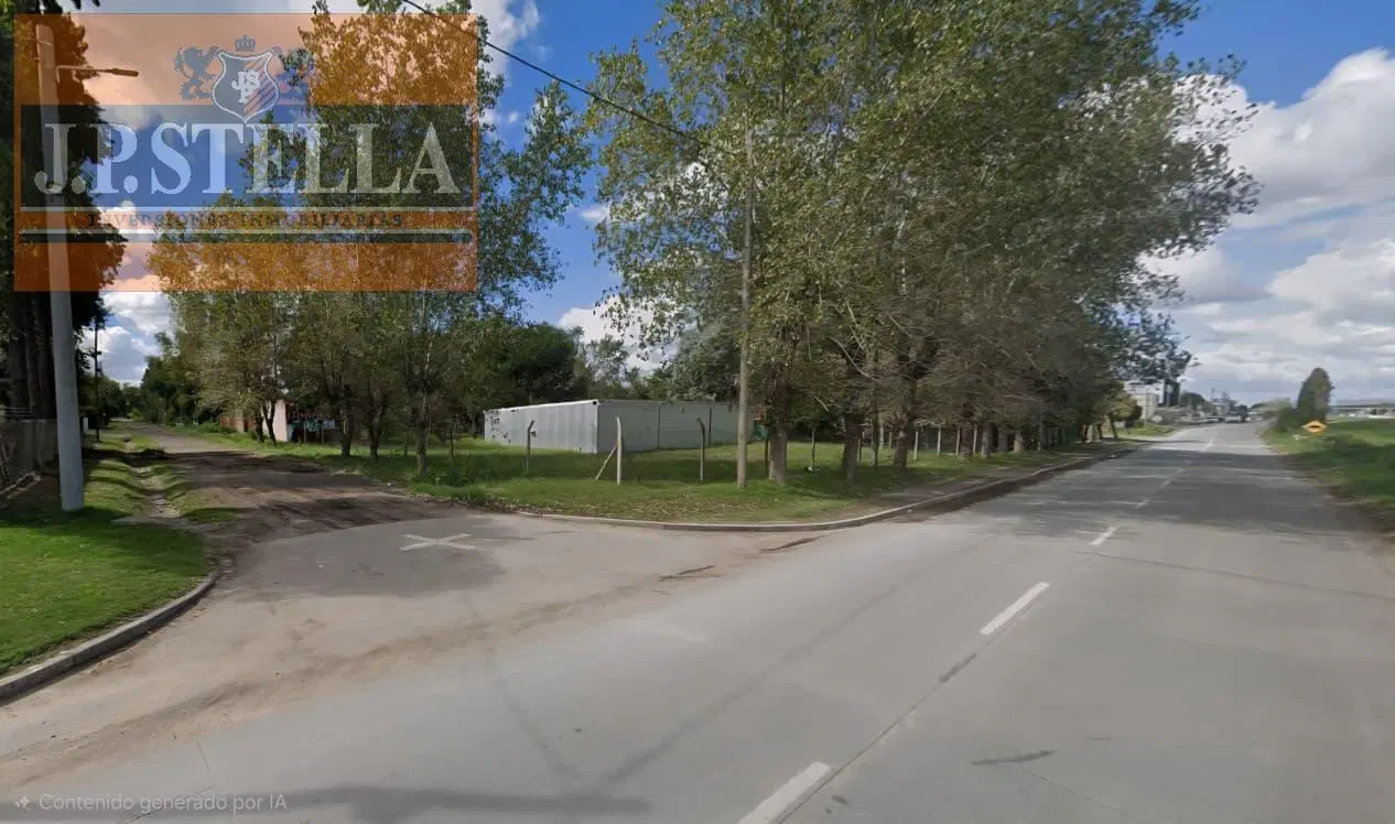 Lote en Esquina 2.475 m² s/ Colectora Acceso Oeste - Francisco Alvarez 3