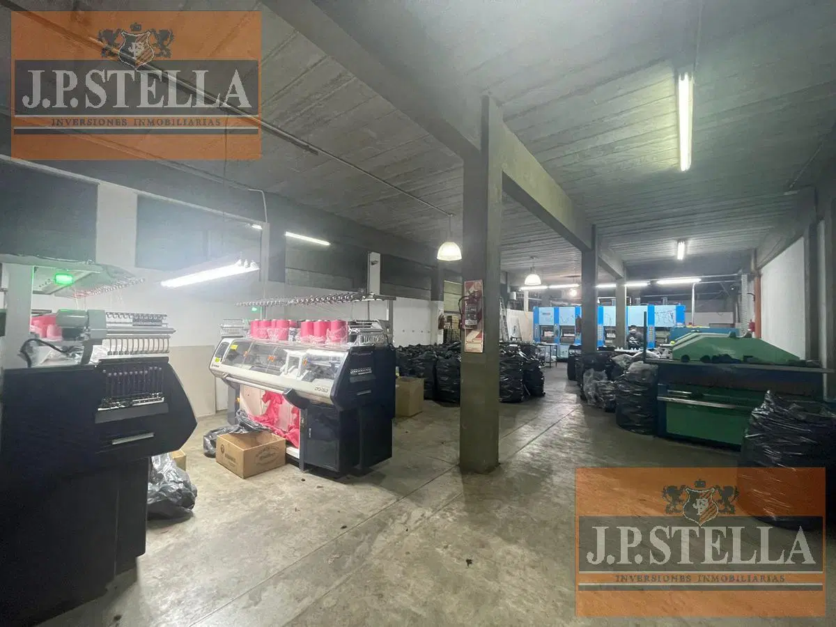 Galpón Industrial 2 Plantas 1.100 m² c/ Oficinas y Vestuarios - San Justo 3