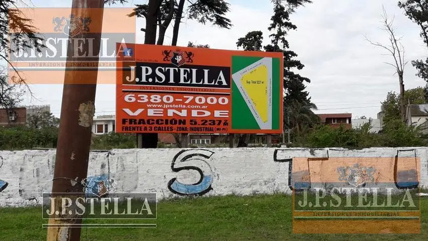 Fracción Industrial/Comercial  5237 m² frente a 3 calles - Villa Luzuriaga 4