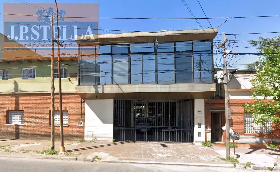 Galpón Industrial 3 plantas - 4431 m² con frente a 2 calles - Deposito, Oficinas y Baños - Ciudadela 3