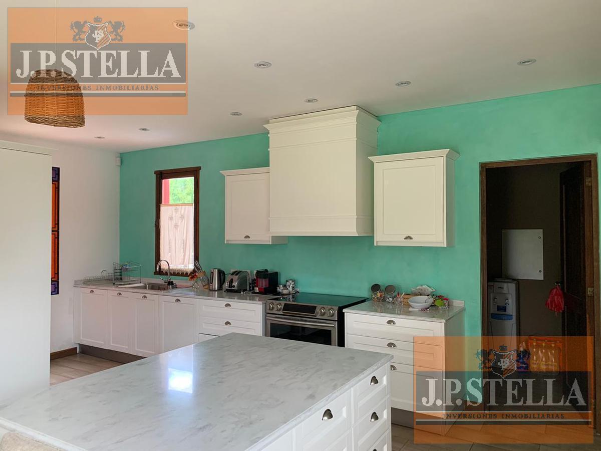 Foto de Casa Estilo Mediterranea - 4 AMB 425 m² Cub - Lote 840 m² - Barrio, imagen 5