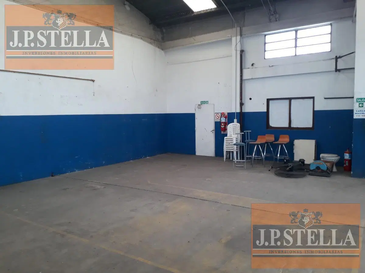 Galpón Industrial 1200 m² en 2 Plantas - Oficinas - Baños y Vestuarios - Montacargas - San Justo 5